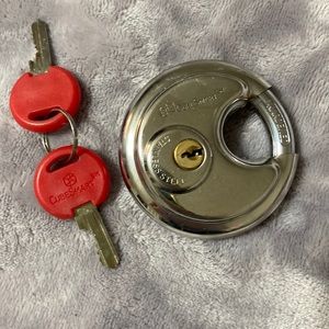 Heavy duty storage lock